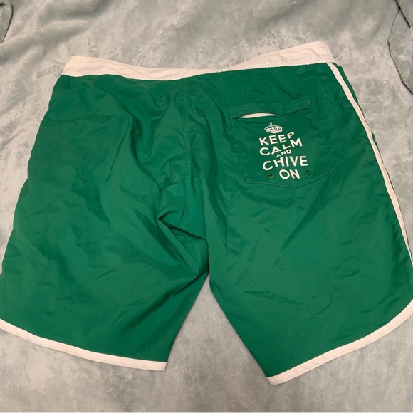 KEEP CALM AND CHIVE ON MENS Swim trunks size 36 - Picture 2 of 2